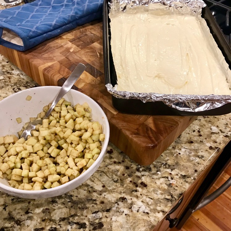 caramel apple cheesecake bars