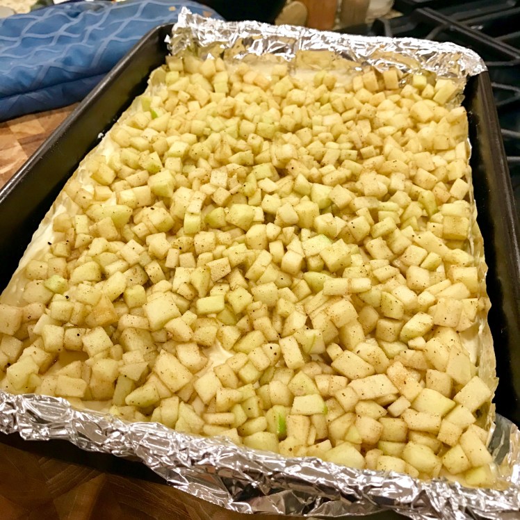 caramel apple cheesecake bars