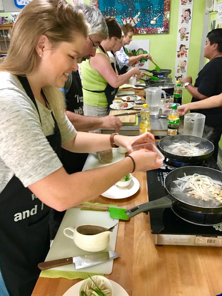 cooking class pad thai